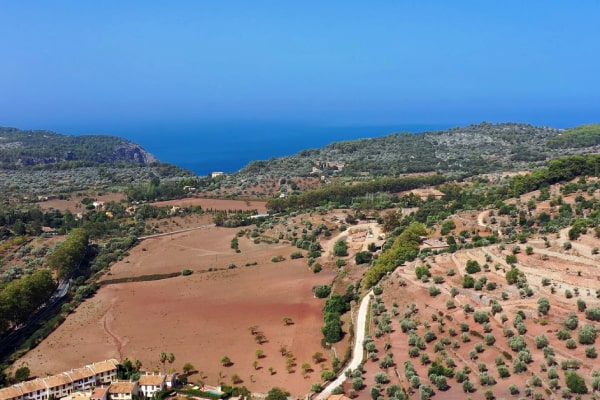 I want to build a house on a rustic finca in Mallorca
